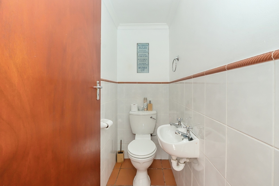 2 Bedroom Property for Sale in Southfield Western Cape